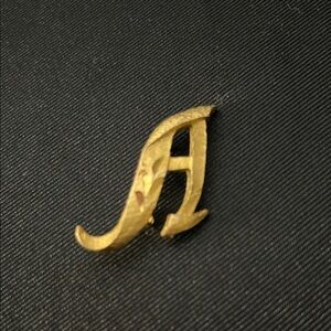 vintage Mamselle gold-tone letter "A" monogram brooch pin.